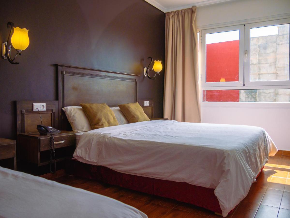 Hotel L'Aeroport Nador Bagian luar foto
