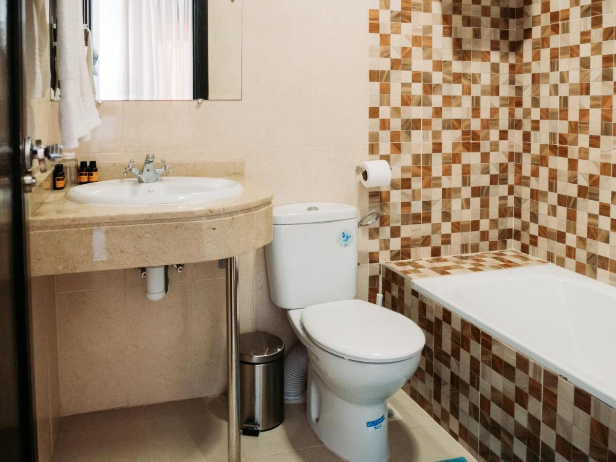 Hotel L'Aeroport Nador Bagian luar foto